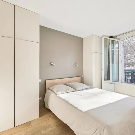 Apartment Grand Au Coeur De Pigalle Montmartre Paris